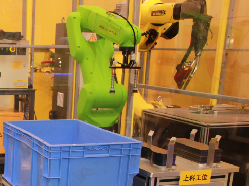 智能工厂升级后，如何延长工业机器人寿命？